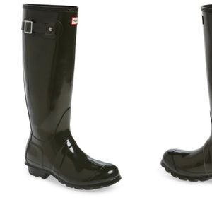 Black hunter rain boots tall